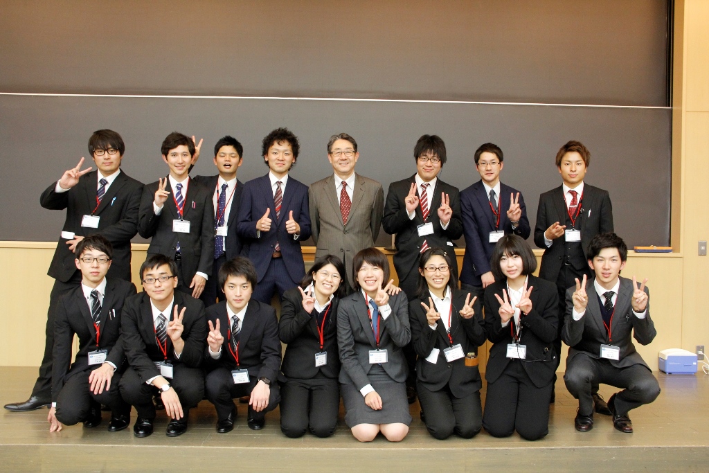石田委員長と第１２回大会学生実行委員