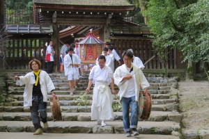 mikoshi1